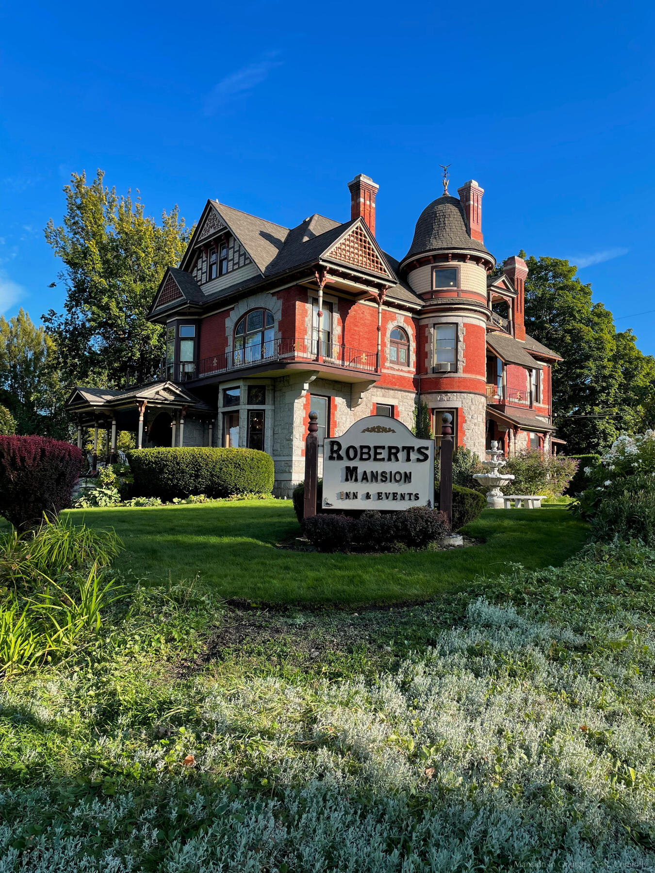 Mansion in Orange